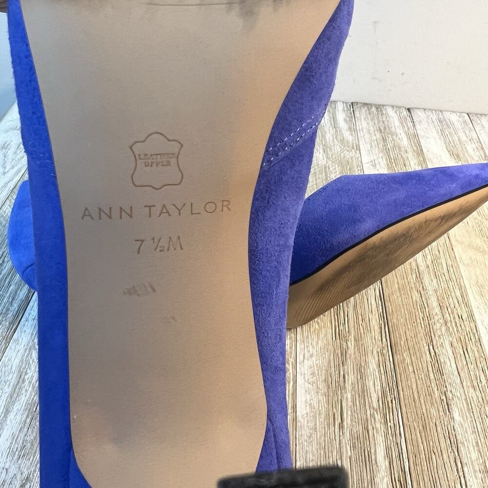 Ann Taylor Royal Blue Suede Pointed-Toe Pumps - Picture 11 of 11